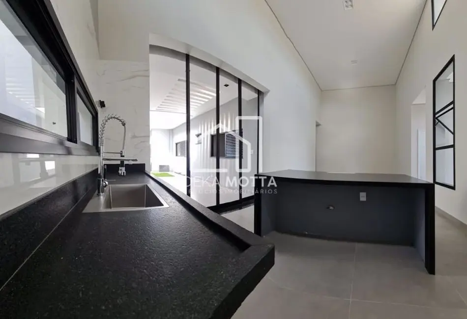 Foto 8 de Casa com 3 quartos à venda, 250m2 em Aclimação, Uberlandia - MG