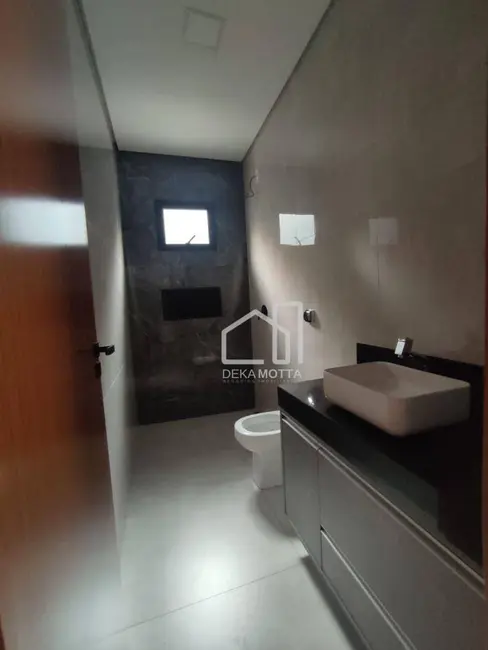 Foto 8 de Casa com 3 quartos à venda, 250m2 em Aclimação, Uberlandia - MG