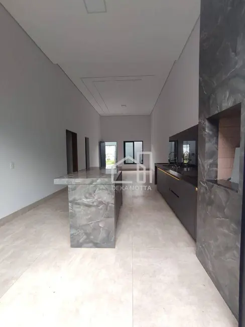 Foto 4 de Casa com 3 quartos à venda, 250m2 em Aclimação, Uberlandia - MG