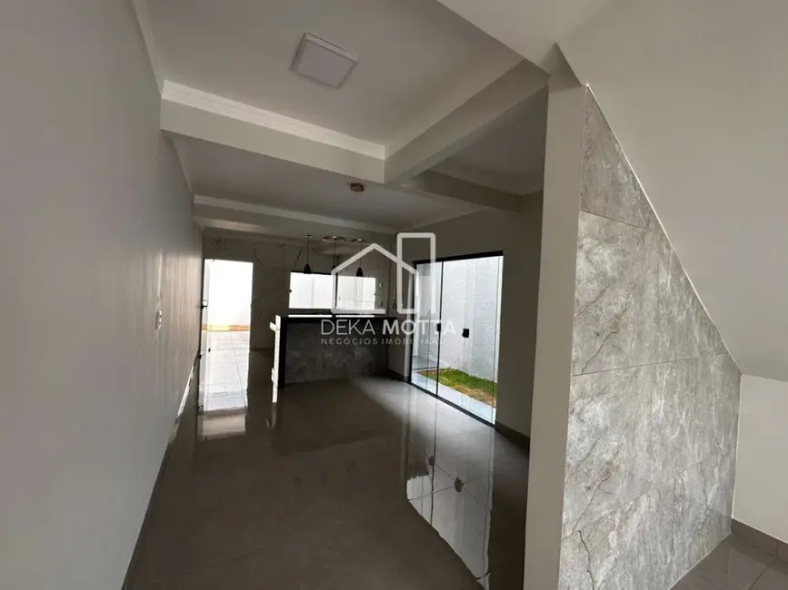 Sobrado com 3 quartos à venda, 260m2 em Aclimação, Uberlandia - MG - imagem 3 Foto 3 de Sobrado com 3 quartos à venda, 260m2 em Aclimação, Uberlandia - MG