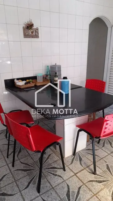 Foto 7 de Casa com 3 quartos à venda, 280m2 em Presidente Roosevelt, Uberlandia - MG