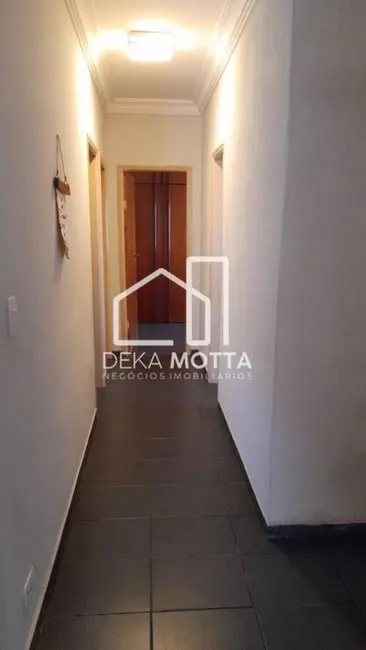 Foto 5 de Casa com 3 quartos à venda, 280m2 em Presidente Roosevelt, Uberlandia - MG