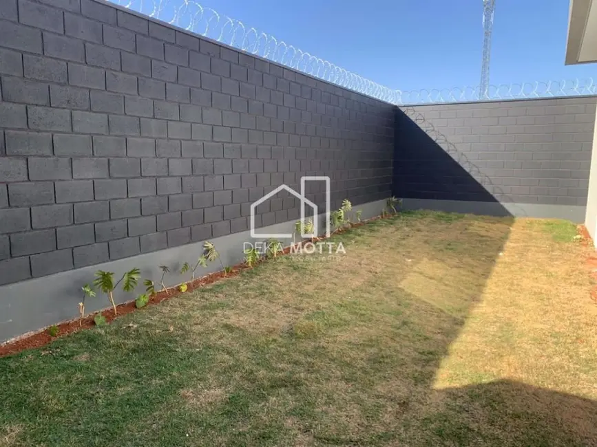 Casa com 3 quartos à venda, 250m2 em Loteamento Portal do Vale II, Uberlandia - MG - imagem 9 Foto 9 de Casa com 3 quartos à venda, 250m2 em Loteamento Portal do Vale II, Uberlandia - MG