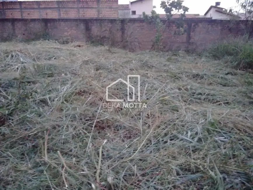 Foto 2 de Terreno / Lote à venda, 450m2 em Nossa Senhora das Graças, Uberlandia - MG