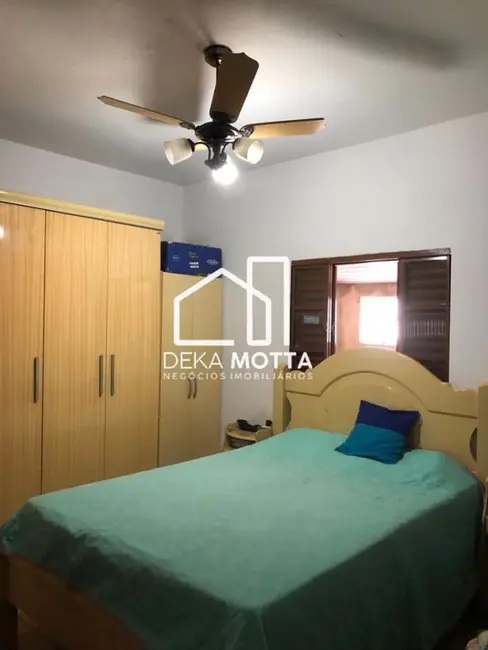 Foto 4 de Casa com 4 quartos à venda, 250m2 em Mansour, Uberlandia - MG