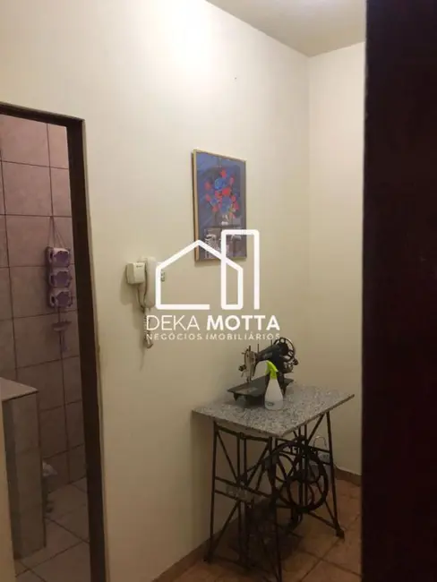 Foto 8 de Casa com 4 quartos à venda, 250m2 em Mansour, Uberlandia - MG