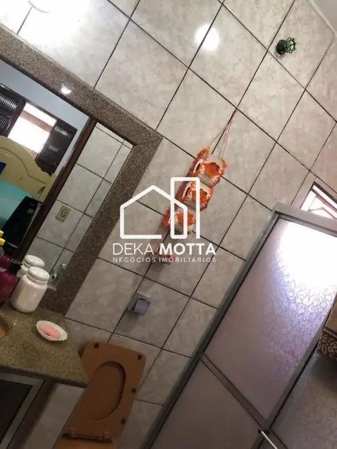 Foto 3 de Casa com 4 quartos à venda, 250m2 em Mansour, Uberlandia - MG