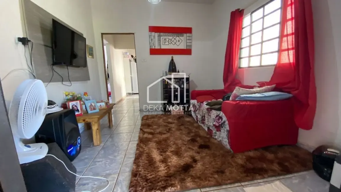 Foto 1 de Casa com 2 quartos à venda, 250m2 em São Jorge, Uberlandia - MG