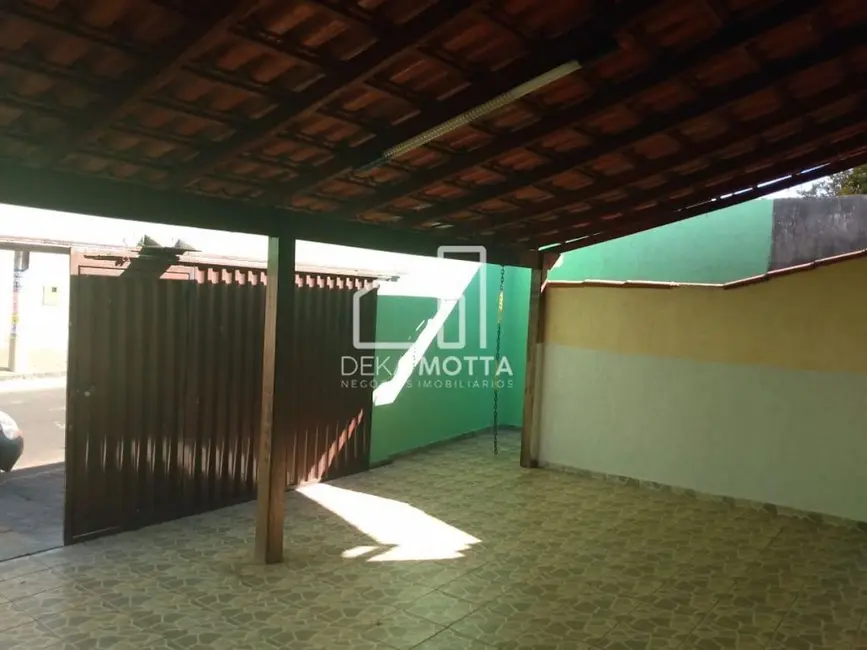 Foto 4 de Casa com 3 quartos à venda, 266m2 em Luizote de Freitas, Uberlandia - MG