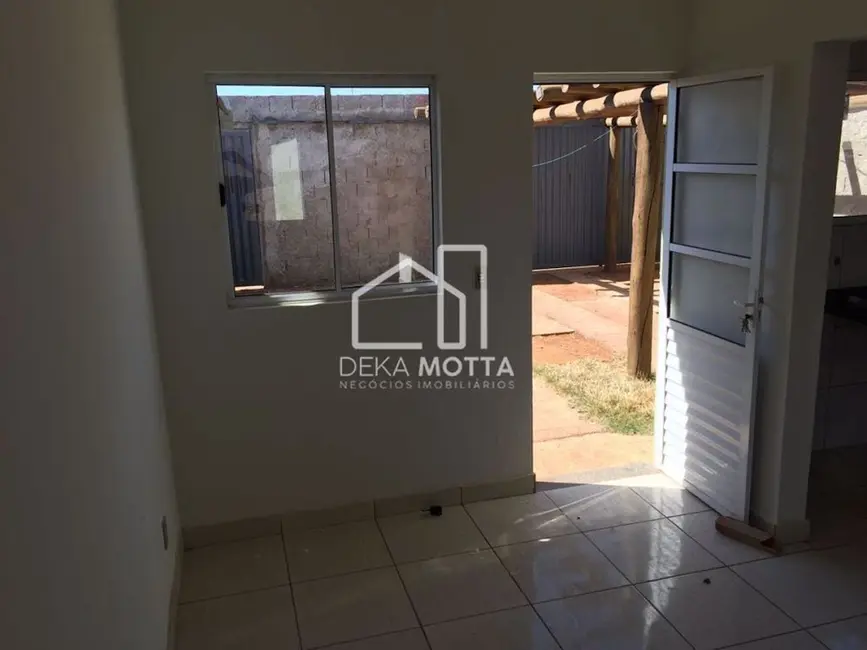 Foto 8 de Casa com 2 quartos à venda, 200m2 em Uberlandia - MG