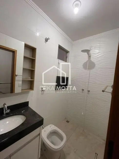 Sobrado com 3 quartos à venda, 195m2 em Uberlandia - MG - imagem 3 Foto 3 de Sobrado com 3 quartos à venda, 195m2 em Uberlandia - MG