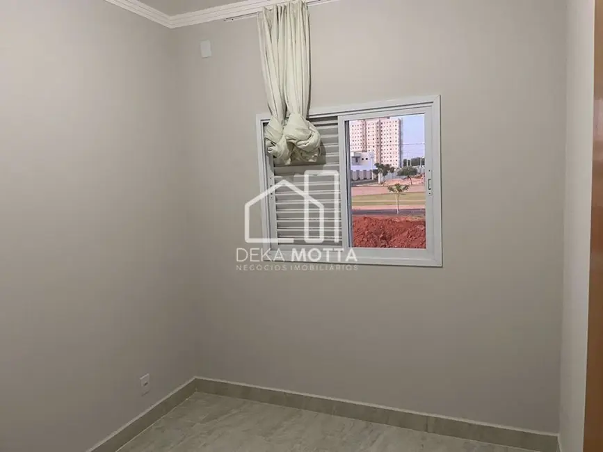 Foto 2 de Sobrado com 3 quartos à venda, 195m2 em Uberlandia - MG