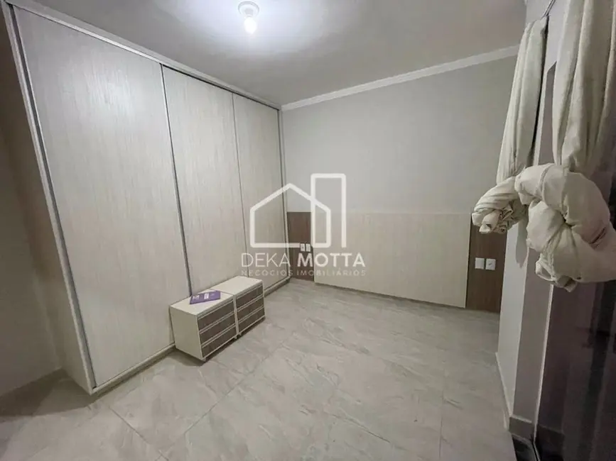 Sobrado com 3 quartos à venda, 195m2 em Uberlandia - MG - imagem 5 Foto 5 de Sobrado com 3 quartos à venda, 195m2 em Uberlandia - MG