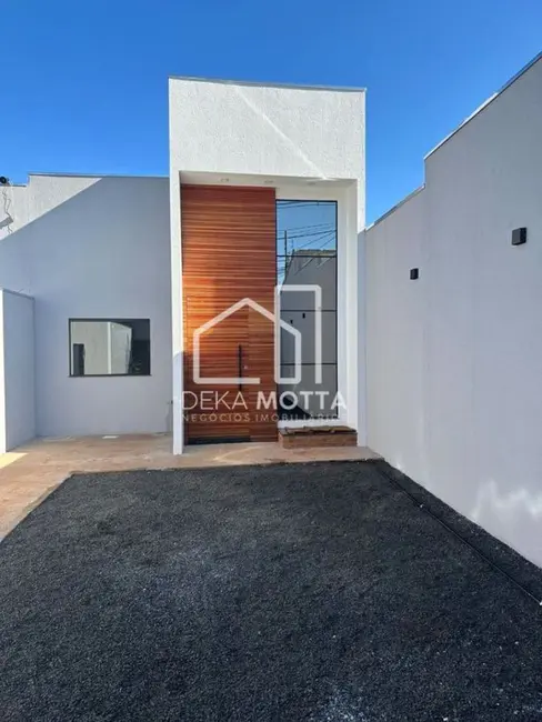 Foto 2 de Casa com 3 quartos à venda, 180m2 em Jardim Brasília, Uberlandia - MG