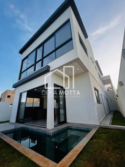 Foto 2 de Sobrado com 4 quartos à venda, 279m2 em Granja Marileusa, Uberlandia - MG