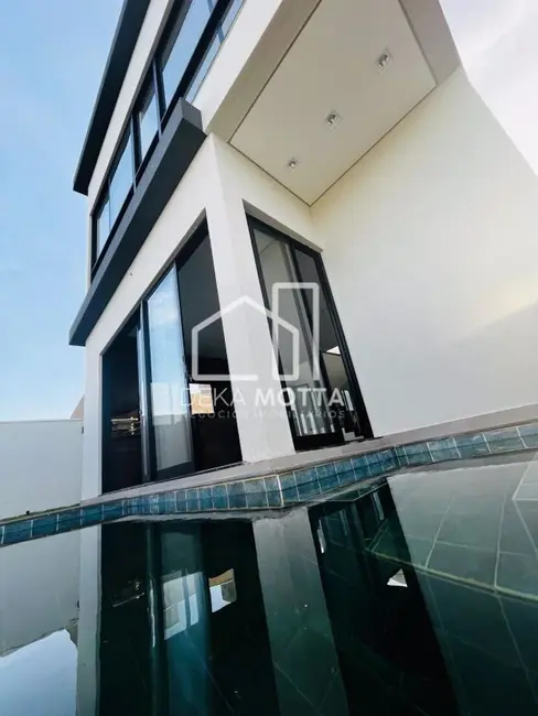 Sobrado com 4 quartos à venda, 279m2 em Granja Marileusa, Uberlandia - MG - imagem 4 Foto 4 de Sobrado com 4 quartos à venda, 279m2 em Granja Marileusa, Uberlandia - MG