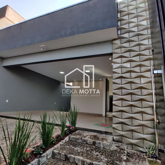 Foto 2 de Casa com 3 quartos à venda, 250m2 em Minas Gerais, Uberlandia - MG