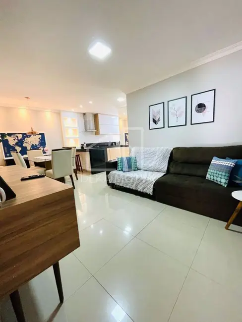 Foto 5 de Casa com 3 quartos à venda, 300m2 em Aclimação, Uberlandia - MG