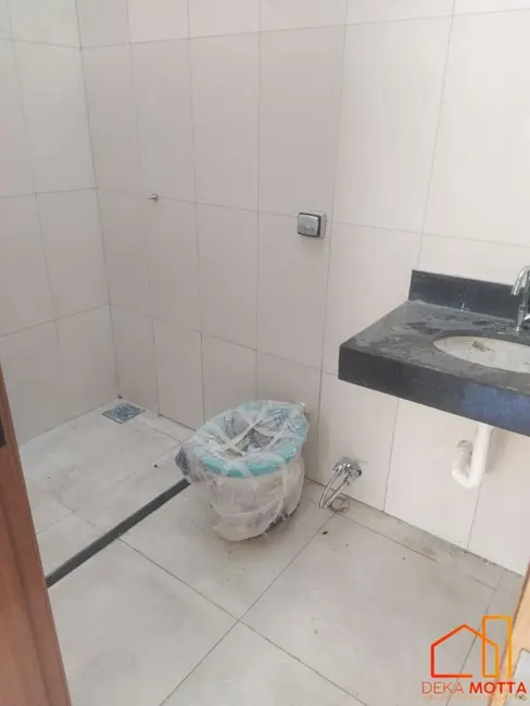 Foto 2 de Casa com 2 quartos à venda, 110m2 em Jardim Inconfidência, Uberlandia - MG