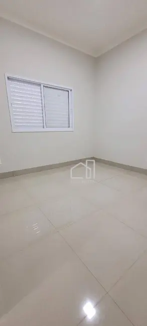 Foto 8 de Casa com 3 quartos à venda, 150m2 em Santa Mônica, Uberlandia - MG