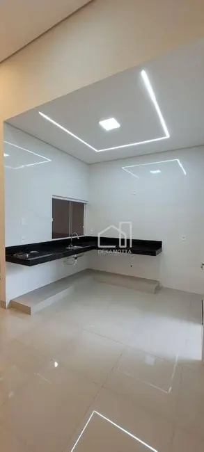 Foto 7 de Casa com 3 quartos à venda, 150m2 em Santa Mônica, Uberlandia - MG