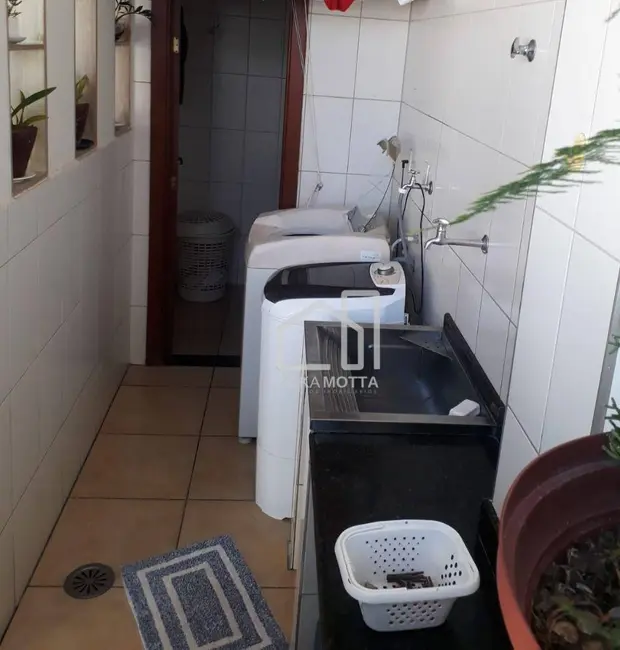 Foto 4 de Casa com 4 quartos à venda, 360m2 em Santa Mônica, Uberlandia - MG