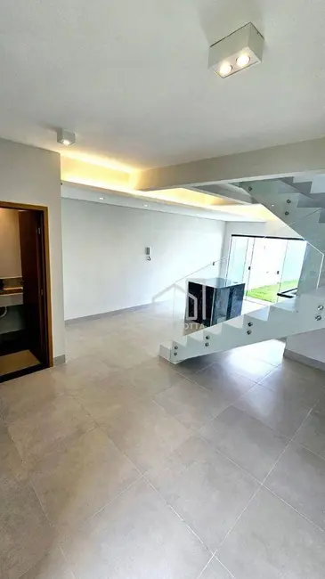 Sobrado com 2 quartos à venda, 150m2 em Shopping Park, Uberlandia - MG - imagem 6 Foto 6 de Sobrado com 2 quartos à venda, 150m2 em Shopping Park, Uberlandia - MG