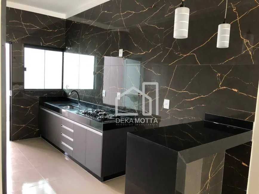 Foto 1 de Casa com 2 quartos à venda, 125m2 em Uberlandia - MG
