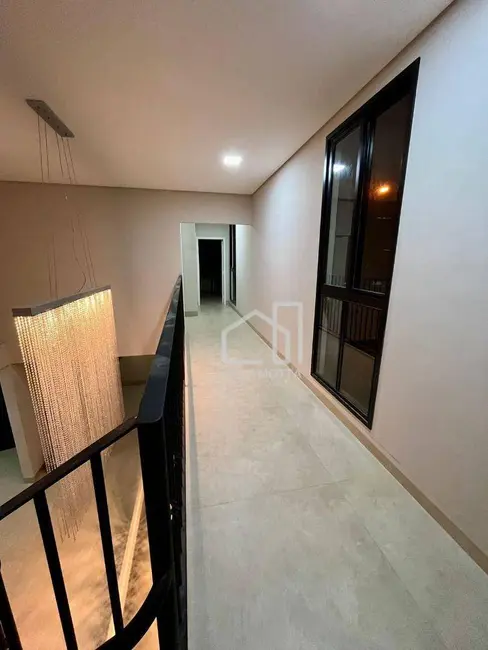 Sobrado com 4 quartos à venda, 306m2 em Aclimação, Uberlandia - MG - imagem 7 Foto 7 de Sobrado com 4 quartos à venda, 306m2 em Aclimação, Uberlandia - MG