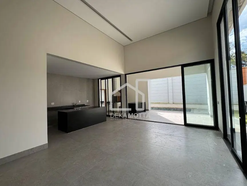 Casa de Condomínio com 4 quartos à venda, 455m2 em Granja Marileusa, Uberlandia - MG - imagem 7 Foto 7 de Casa de Condomínio com 4 quartos à venda, 455m2 em Granja Marileusa, Uberlandia - MG