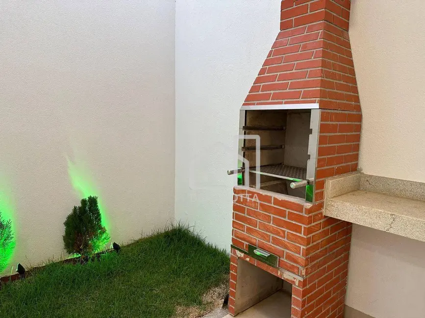 Casa de Condomínio com 2 quartos à venda, 100m2 em Novo Mundo, Uberlandia - MG - imagem 1 Foto 1 de Casa de Condomínio com 2 quartos à venda, 100m2 em Novo Mundo, Uberlandia - MG