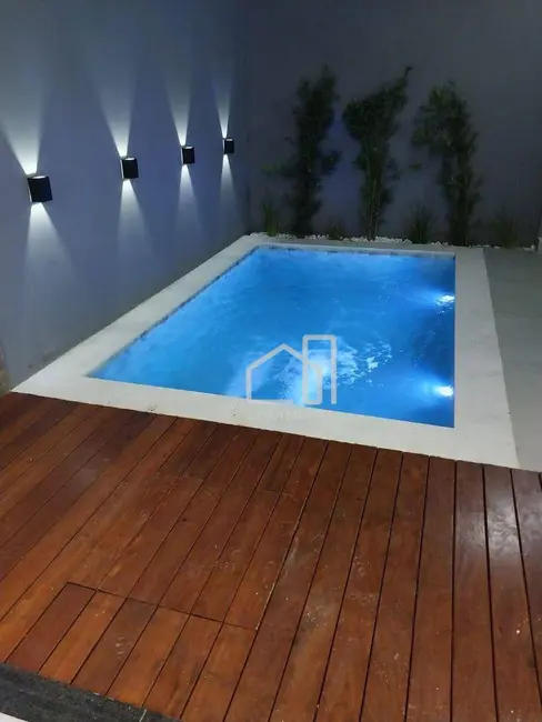 Foto 2 de Casa de Condomínio com 3 quartos à venda, 250m2 em Jardim Botânico, Uberlandia - MG