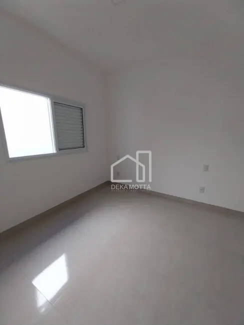 Foto 6 de Casa de Condomínio com 3 quartos à venda, 250m2 em Laranjeiras, Uberlandia - MG