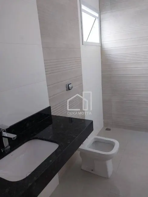 Foto 8 de Casa de Condomínio com 3 quartos à venda, 250m2 em Laranjeiras, Uberlandia - MG