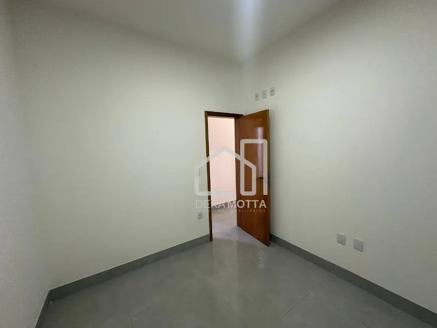 Foto 8 de Casa de Condomínio com 3 quartos à venda, 250m2 em Laranjeiras, Uberlandia - MG