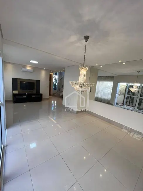 Foto 3 de Casa de Condomínio com 3 quartos à venda, 189m2 em Granja Marileusa, Uberlandia - MG