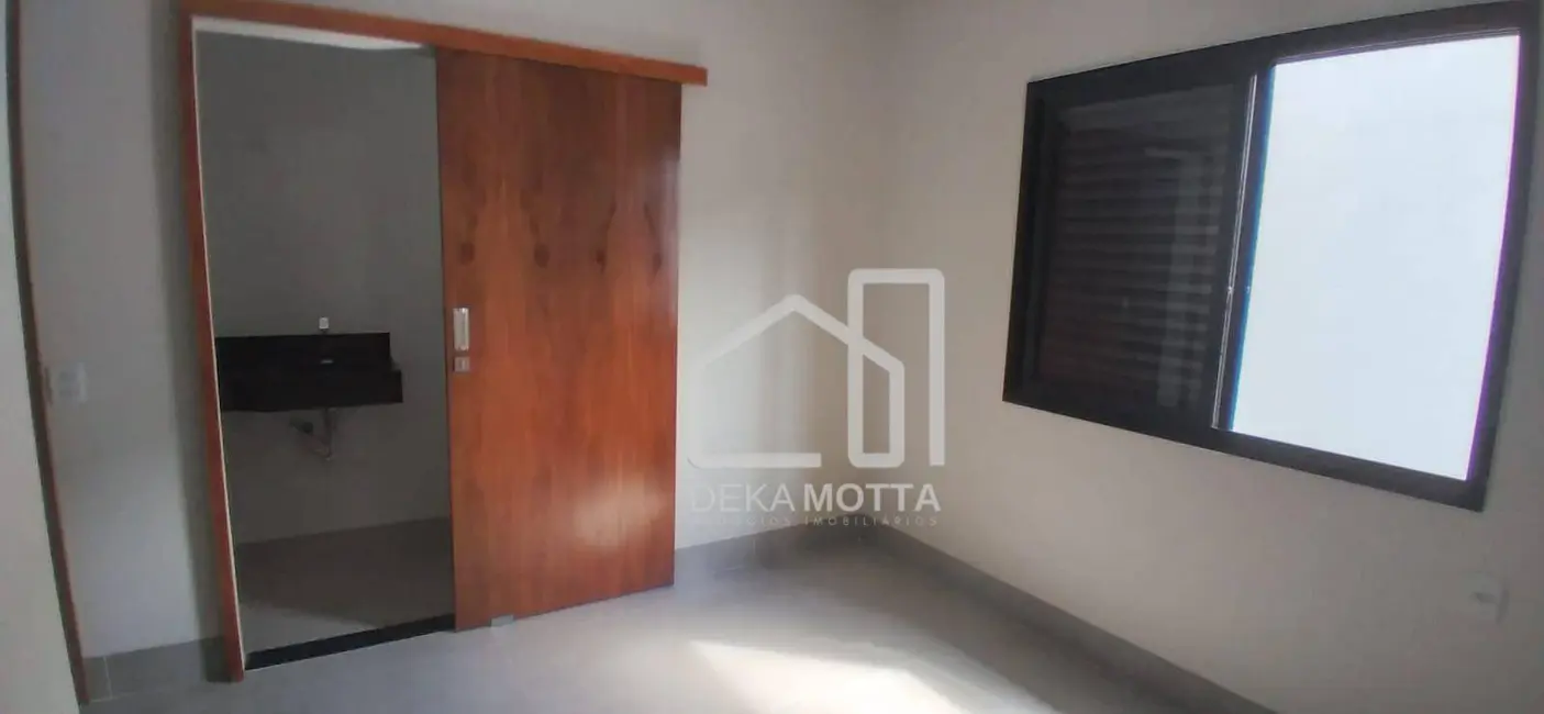 Casa de Condomínio com 3 quartos à venda, 250m2 em Jardim Ipanema, Uberlandia - MG - imagem 3 Foto 3 de Casa de Condomínio com 3 quartos à venda, 250m2 em Jardim Ipanema, Uberlandia - MG