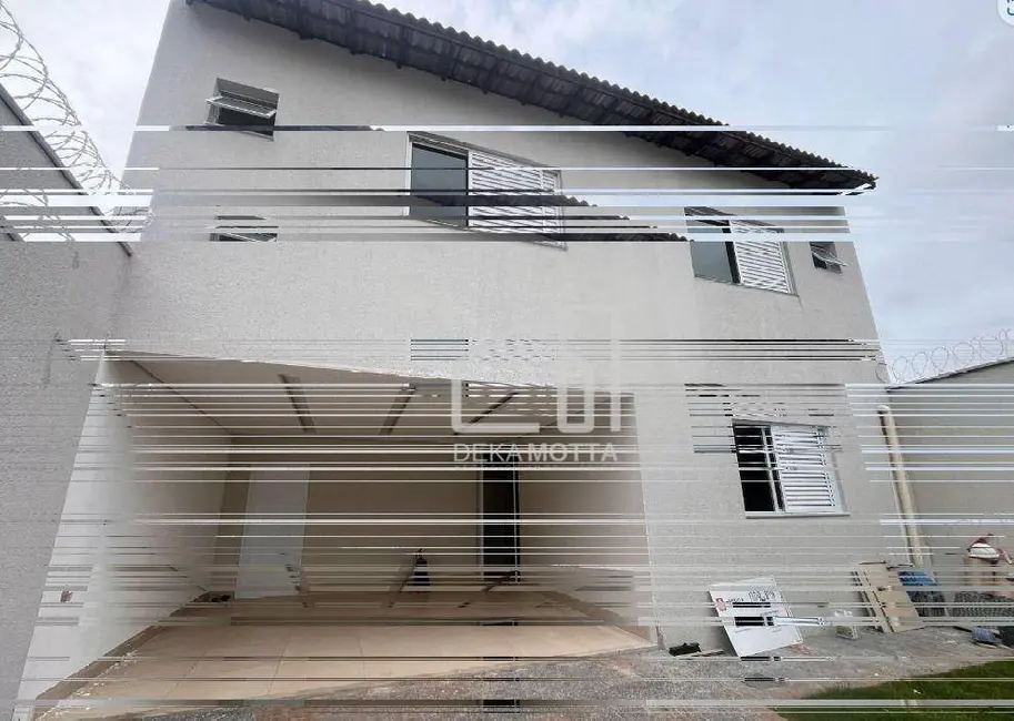 Foto 2 de Casa de Condomínio com 3 quartos à venda, 300m2 em Vigilato Pereira, Uberlandia - MG