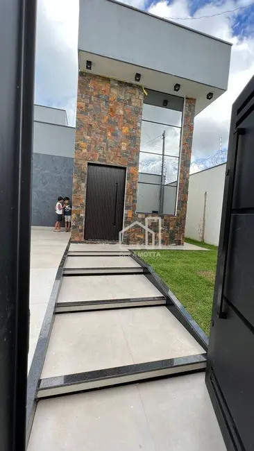 Foto 3 de Casa de Condomínio com 3 quartos à venda, 250m2 em Uberlandia - MG