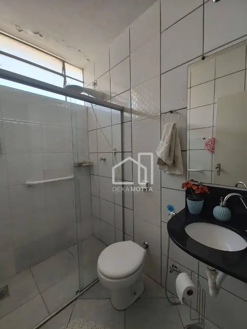 Foto 3 de Casa de Condomínio com 3 quartos à venda, 240m2 em Martins, Uberlandia - MG