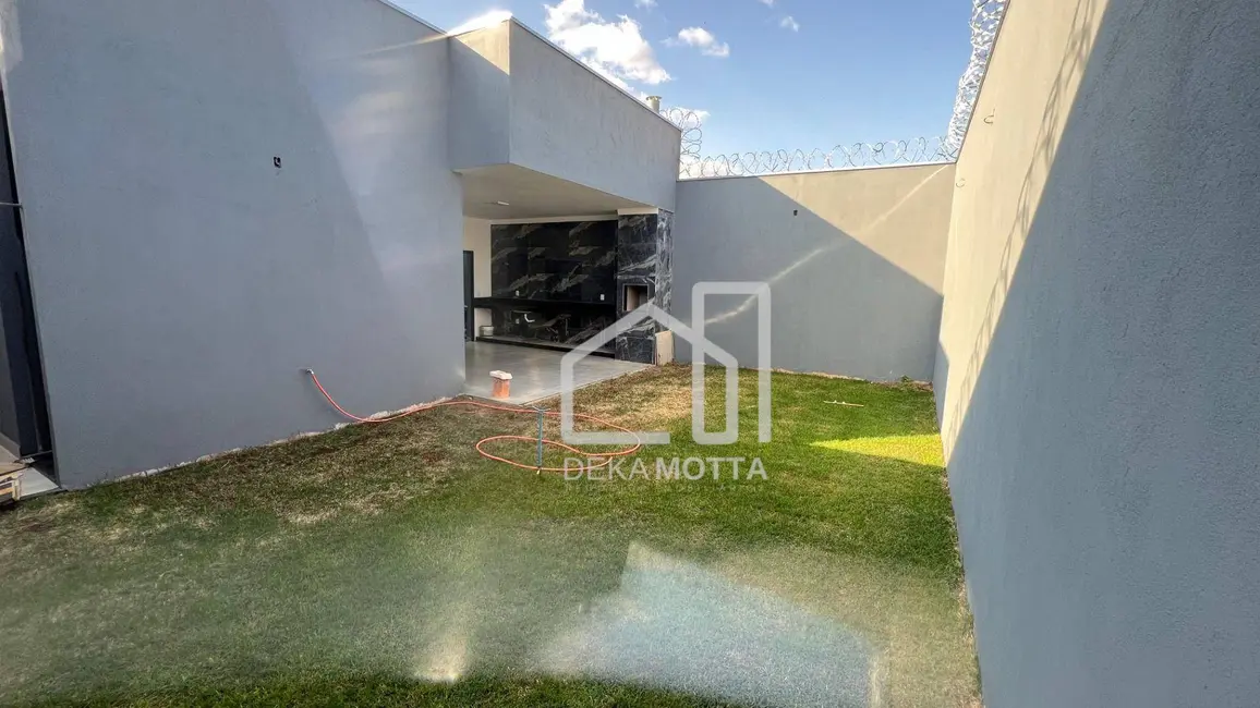 Casa de Condomínio com 3 quartos à venda, 300m2 em Novo Mundo, Uberlandia - MG - imagem 3 Foto 3 de Casa de Condomínio com 3 quartos à venda, 300m2 em Novo Mundo, Uberlandia - MG