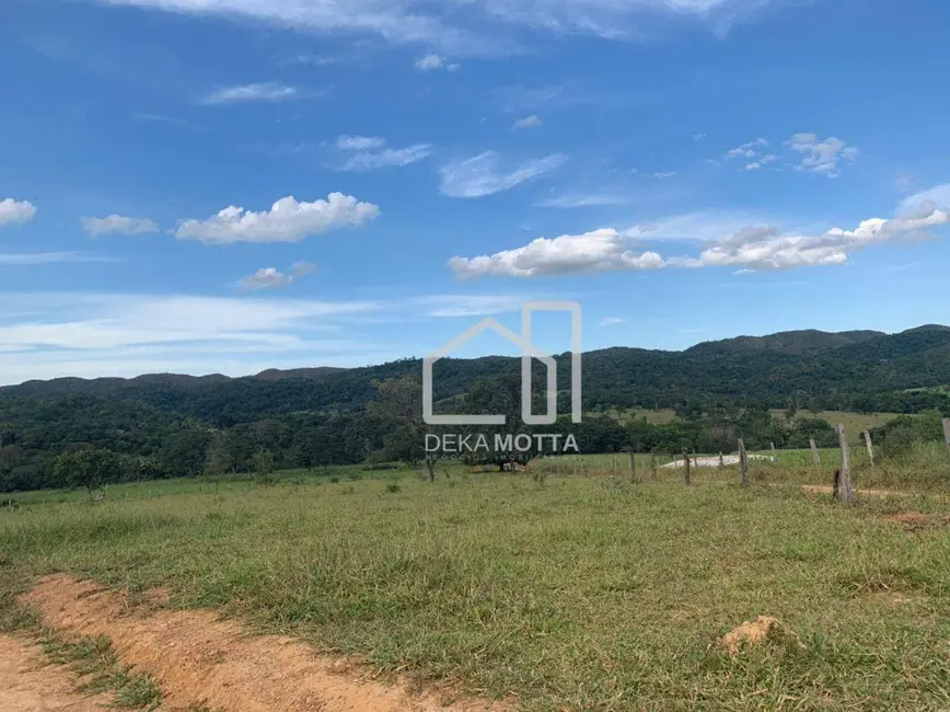 Foto 1 de Fazenda / Haras com 3 quartos à venda, 16777215m2 em Paracatu - MG