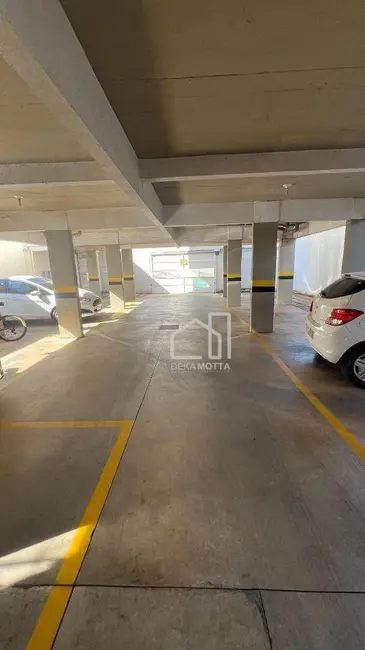 Foto 3 de Kitnet com 1 quarto à venda, 35m2 em Presidente Roosevelt, Uberlandia - MG