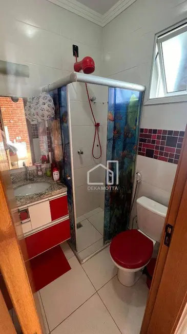 Foto 7 de Kitnet com 1 quarto à venda, 35m2 em Presidente Roosevelt, Uberlandia - MG