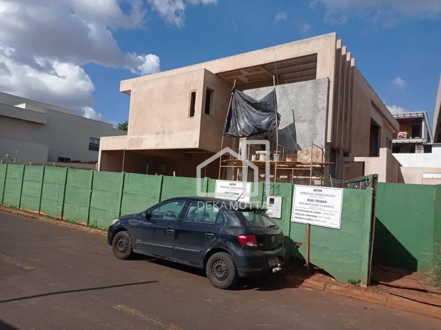 Foto 2 de Casa de Condomínio com 4 quartos à venda, 640m2 em Morada da Colina, Uberlandia - MG