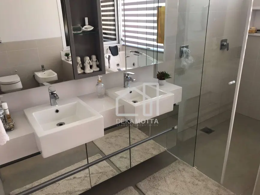 Foto 4 de Casa de Condomínio com 4 quartos à venda, 600m2 em Jardim Karaíba, Uberlandia - MG