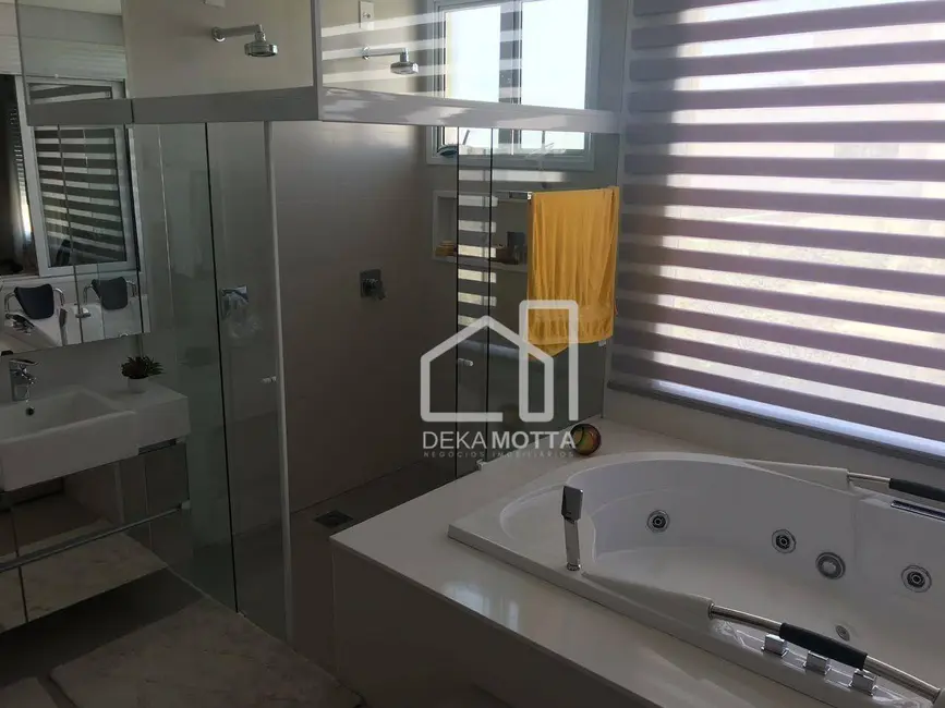 Foto 6 de Casa de Condomínio com 4 quartos à venda, 600m2 em Jardim Karaíba, Uberlandia - MG