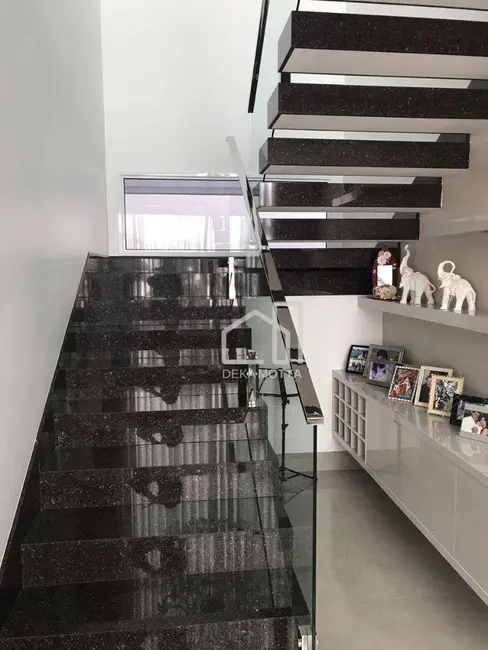 Foto 3 de Casa de Condomínio com 4 quartos à venda, 600m2 em Jardim Karaíba, Uberlandia - MG