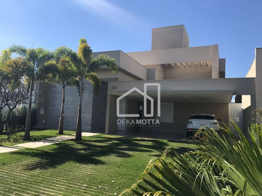 Foto 1 de Casa de Condomínio com 4 quartos à venda, 600m2 em Jardim Karaíba, Uberlandia - MG