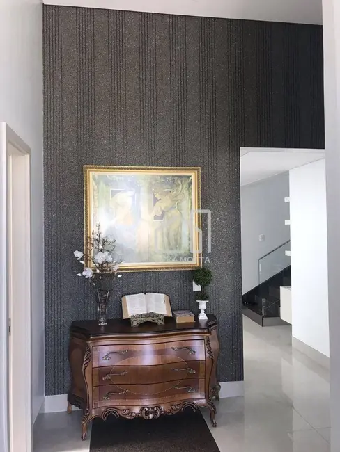 Foto 2 de Casa de Condomínio com 4 quartos à venda, 600m2 em Jardim Karaíba, Uberlandia - MG